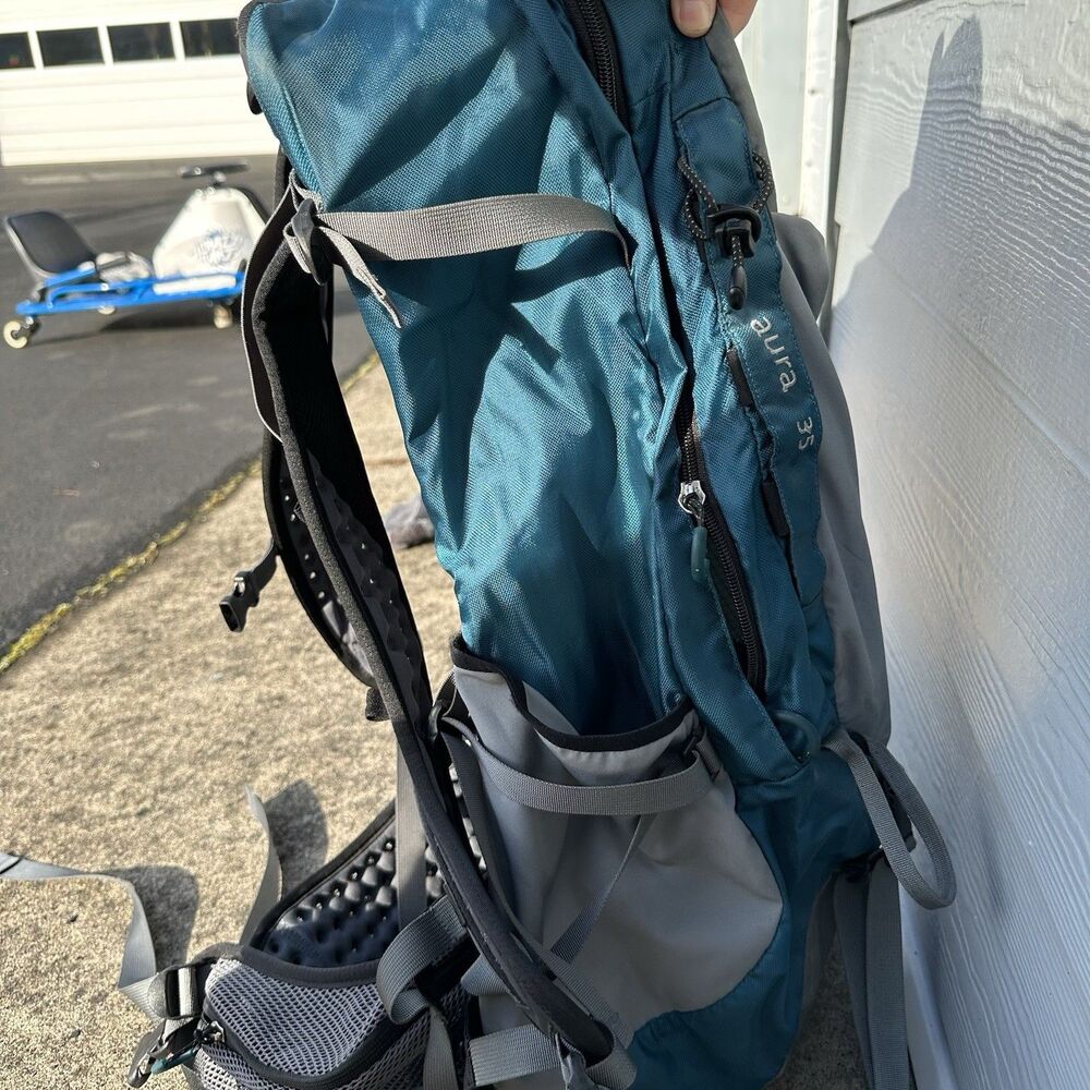 Osprey Aura 35L Hiking Backpack Blue Gray Women Zip Buckle Hip Belt - Picture 13 of 14